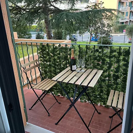Lägenhet Cozy Studio, Close To Cannes, Parking *