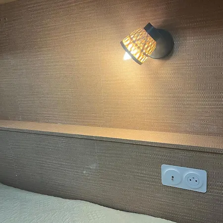 Cozy Studio, Close To Cannes, Parking فالوريس
