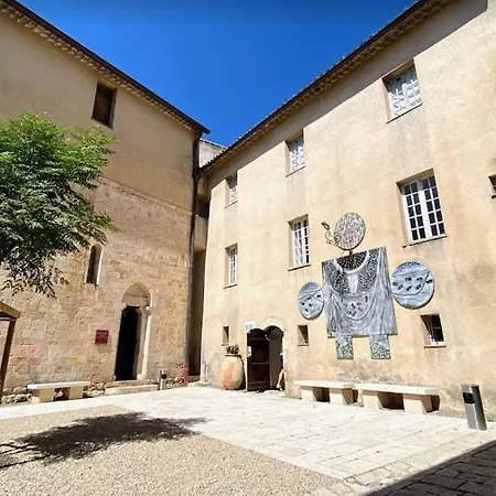 شقة Cozy Studio, Close To Cannes, Parking *
