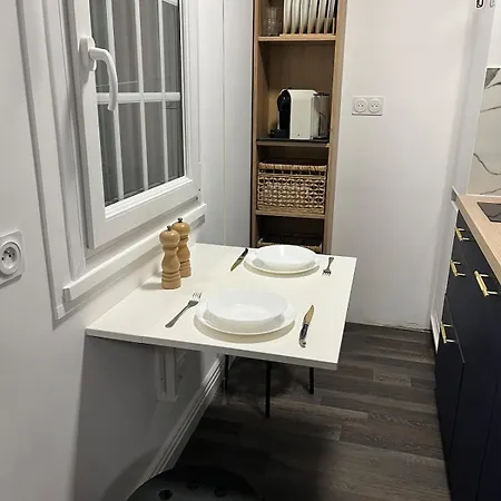 Cozy Studio, Close To Cannes, Parking فالوريس