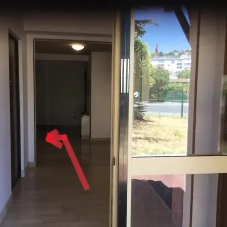 Cozy Studio, Close To Cannes, Parking شقة